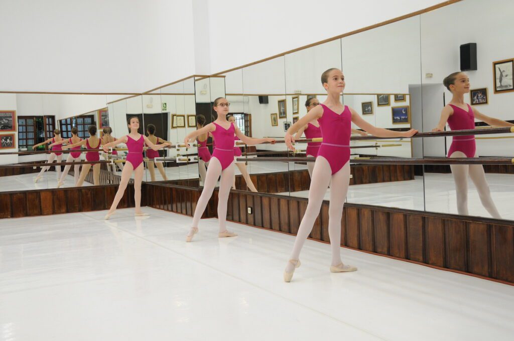 INICIO | Escuela de ballet África Guzmán
